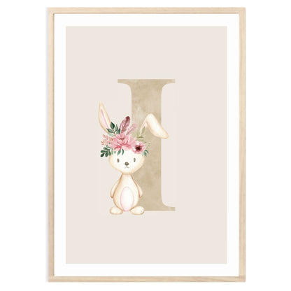 Kinderzimmerposter_Anfangsbuchstabe_beige_Hase_boho_I