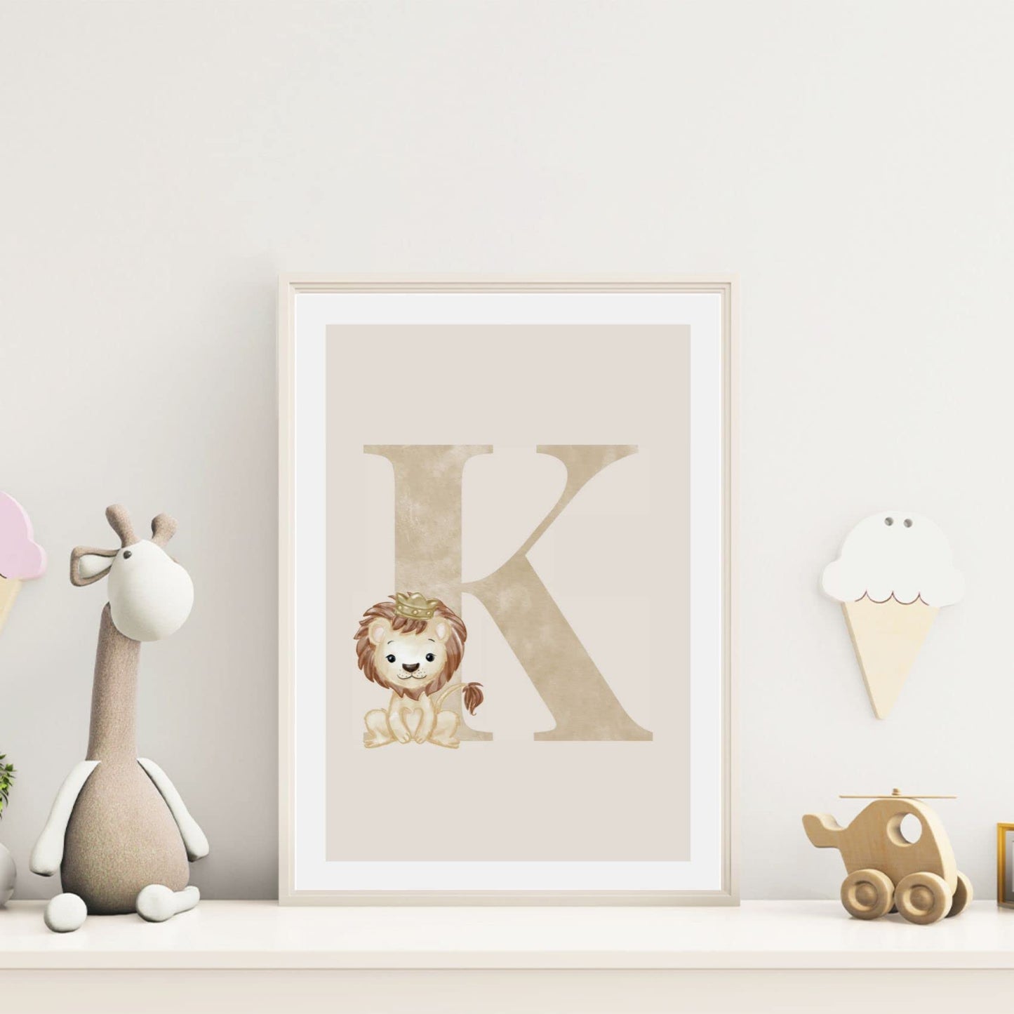 Kinderzimmerposter_Anfangsbuchstabe_beige_Löwe_boho_K