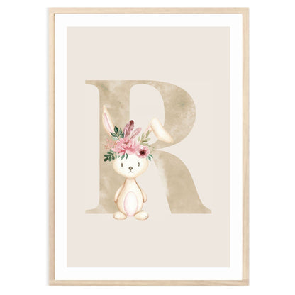 Kinderzimmerposter_Anfangsbuchstabe_beige_Hase_boho_R