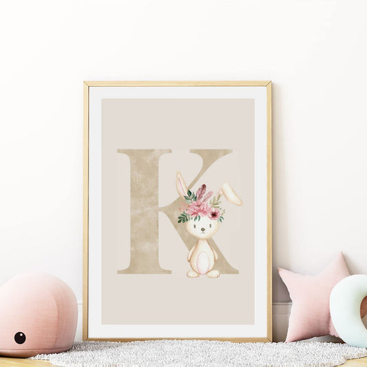 Kinderzimmerposter_Anfangsbuchstabe_beige_Hase_boho_K