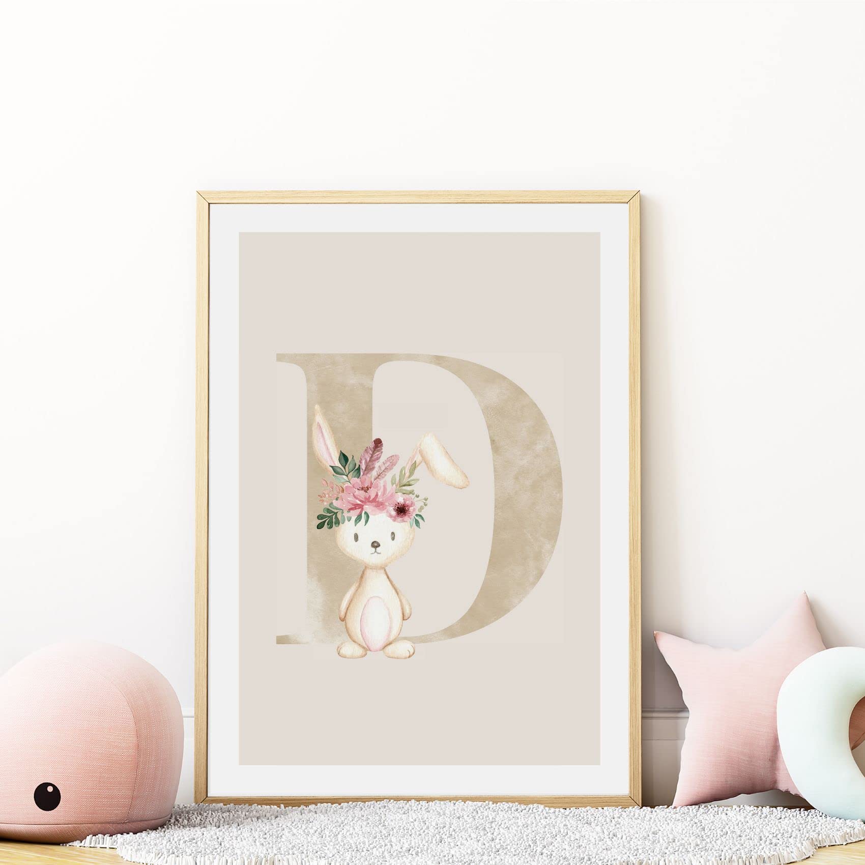 Kinderzimmerposter_Anfangsbuchstabe_beige_Hase_boho_D